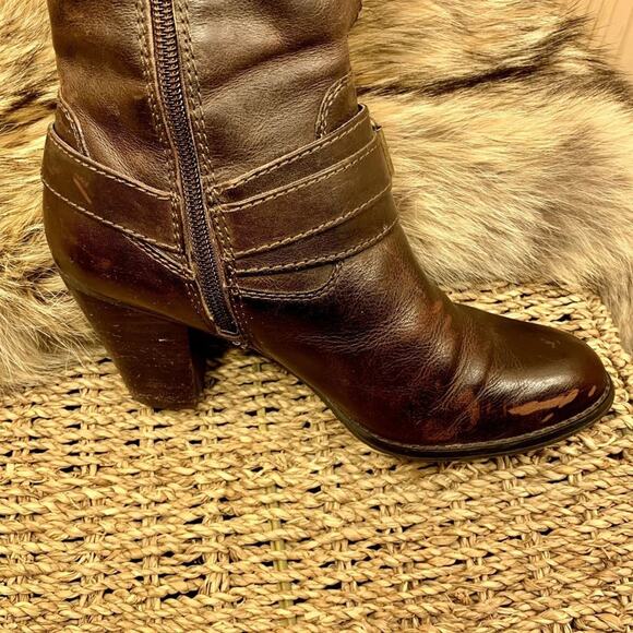 Arturo Chiang Brown Knee High Boots Distressed Leather High Heel Womens Size 7.5 - Picture 10 of 16